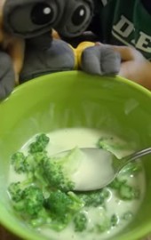 Broccoli con Queso: Cooking with Junior