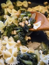Quick Pasta with Escarole & White Beans