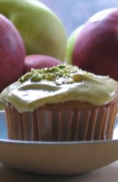 Sugar High Friday: Pistachio-Apple Cupcakes