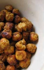 Snack Time: Curry Roasted Chickpeas