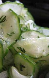 Mom’s Super-Quick Cucumber Salad