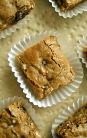 20-Minute Treat: Flourless Double Chocolate Cashew Bars