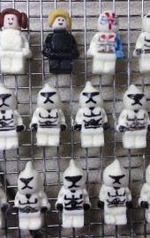 How to Lose Your Mind While Throwing a Lego Star Wars Party