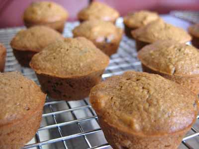Five Points Applesauce Muffins: Fa-Bu-Lous
