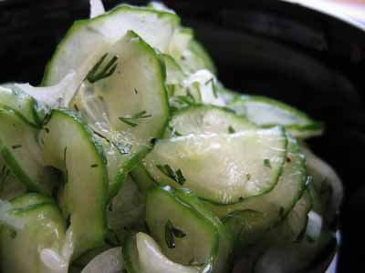 Mom’s Super-Quick Cucumber Salad