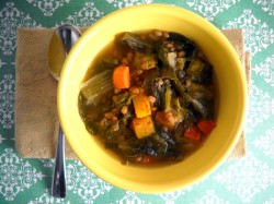 Read more about the article Slow Cooker Winter Vegetable Soup