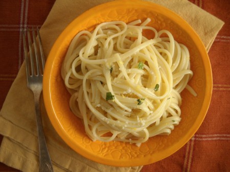 linguine with lemon, pecorino, and mint