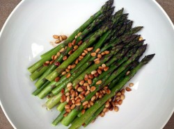 Read more about the article Roasted Asparagus with Brown Butter & Pine Nuts