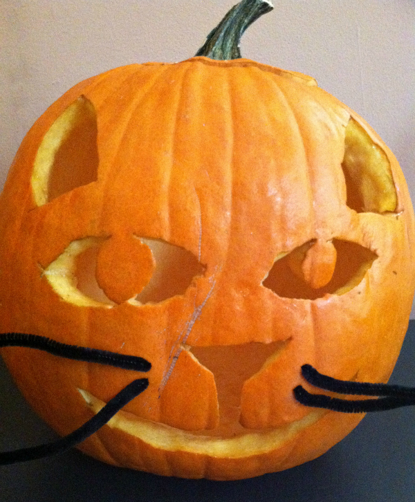 Cat O’Lantern: A Play in Three Acts