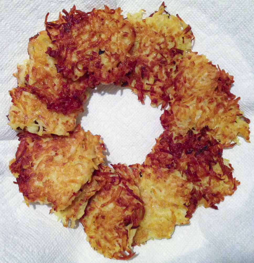 Read more about the article Latkes & Chicken Parm: Chrismukkah Feasting