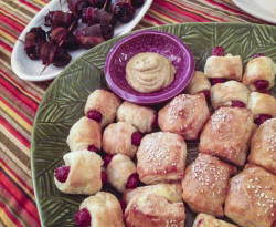 Read more about the article Kid-Friendly New Year’s Eve: Homemade Pigs in Blankets & Mini-Knishes